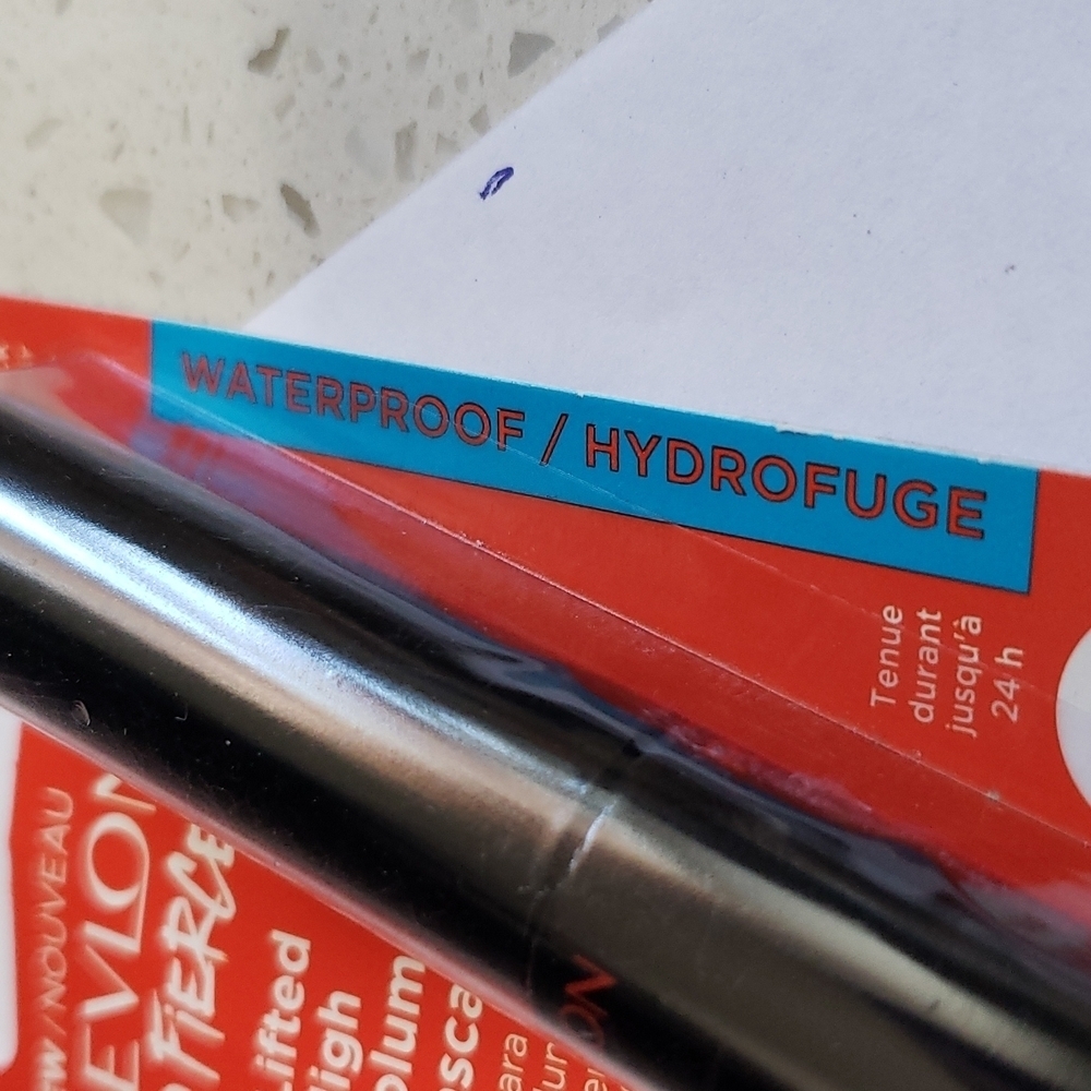 Revlon So Fierce! Mascara - Picture 6 of 6